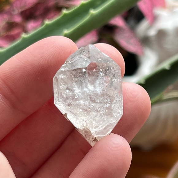 Herkimer Diamond Quartz | 24 - Picture 3 of 7